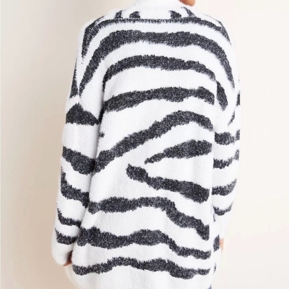 NWT: Line and Dot x Anthropology Zebra print - Black and White Striped Cardigan - Picture 6 of 6